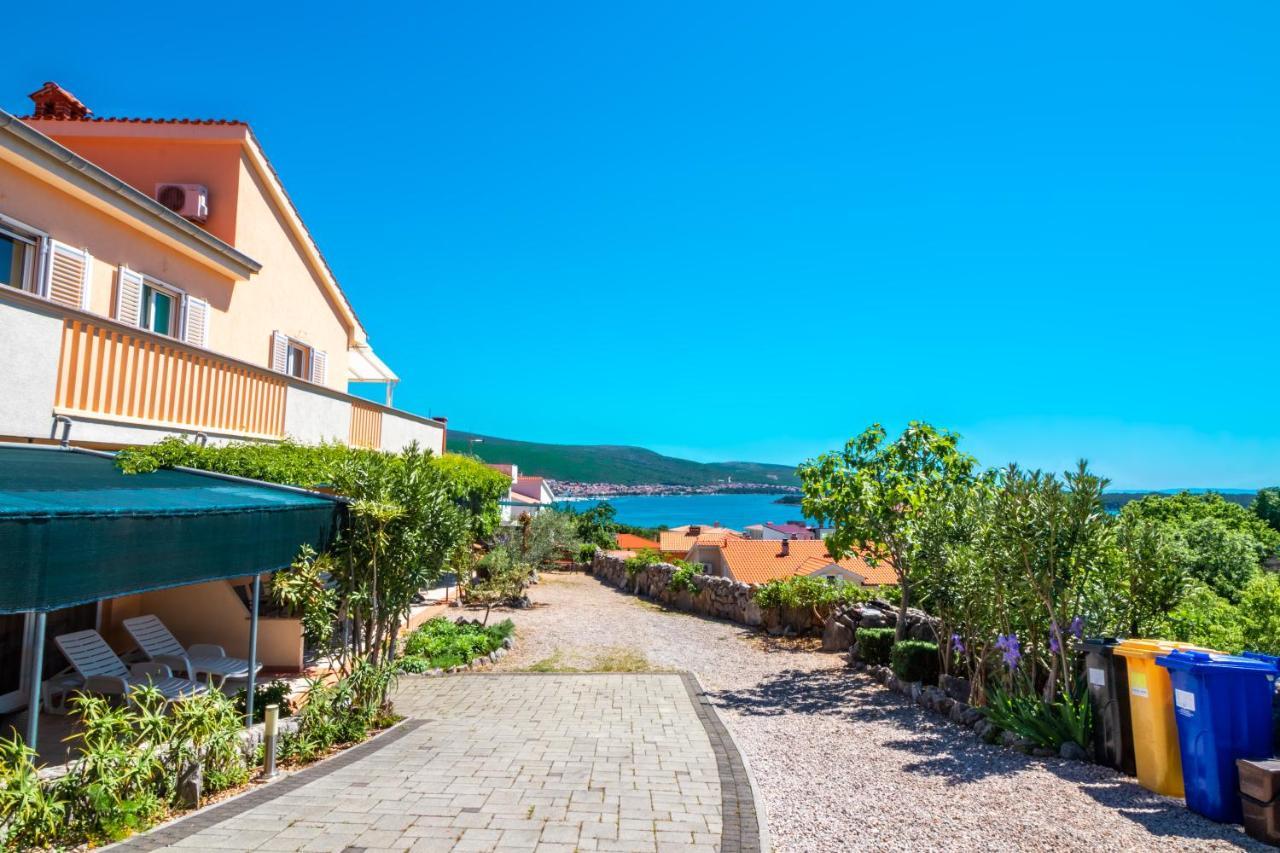Apartments Sandra Kornić المظهر الخارجي الصورة